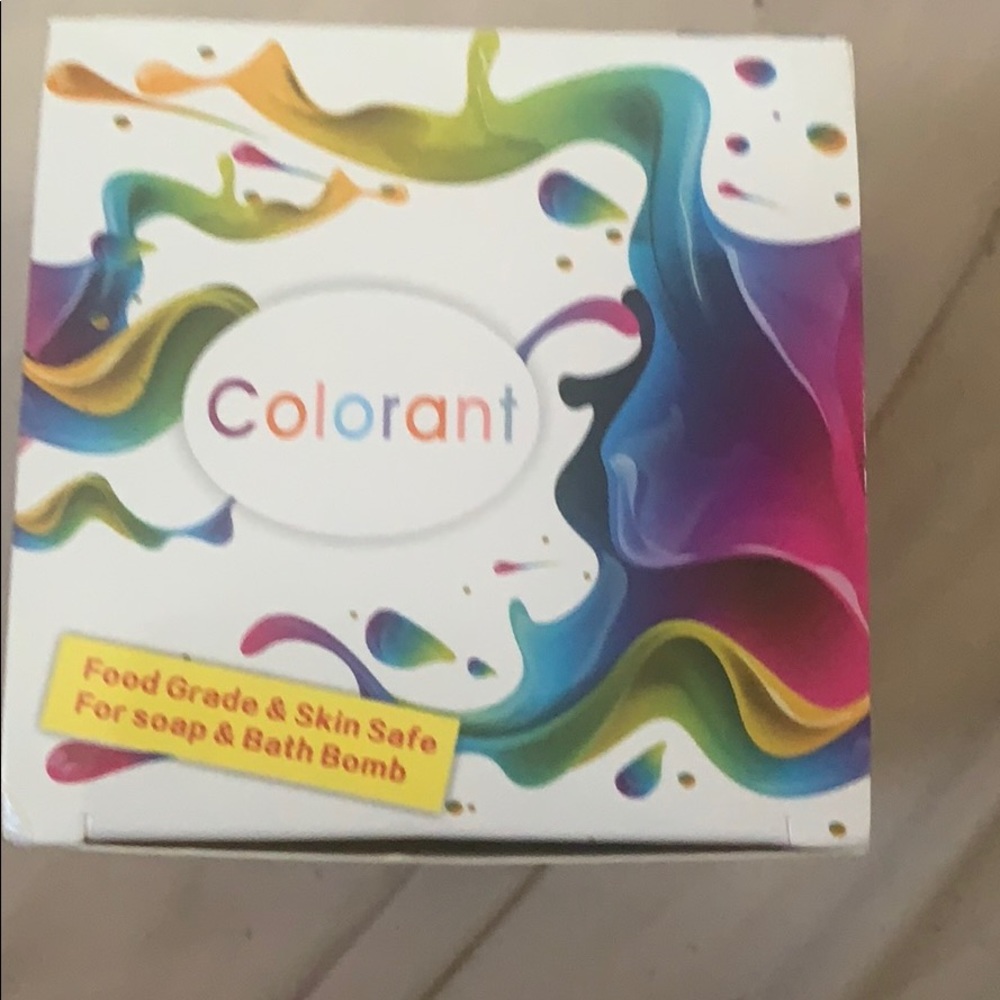 Colorant food grade and skin safe for soaps